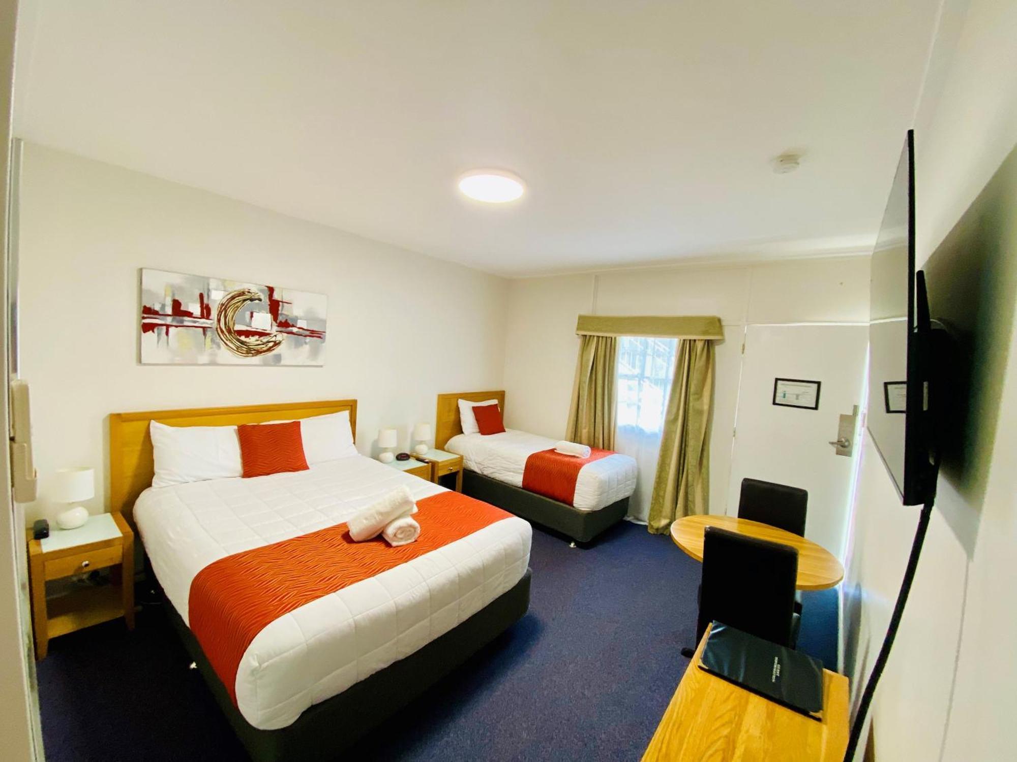 Colonial Lodge Motor Inn Yass Exteriör bild