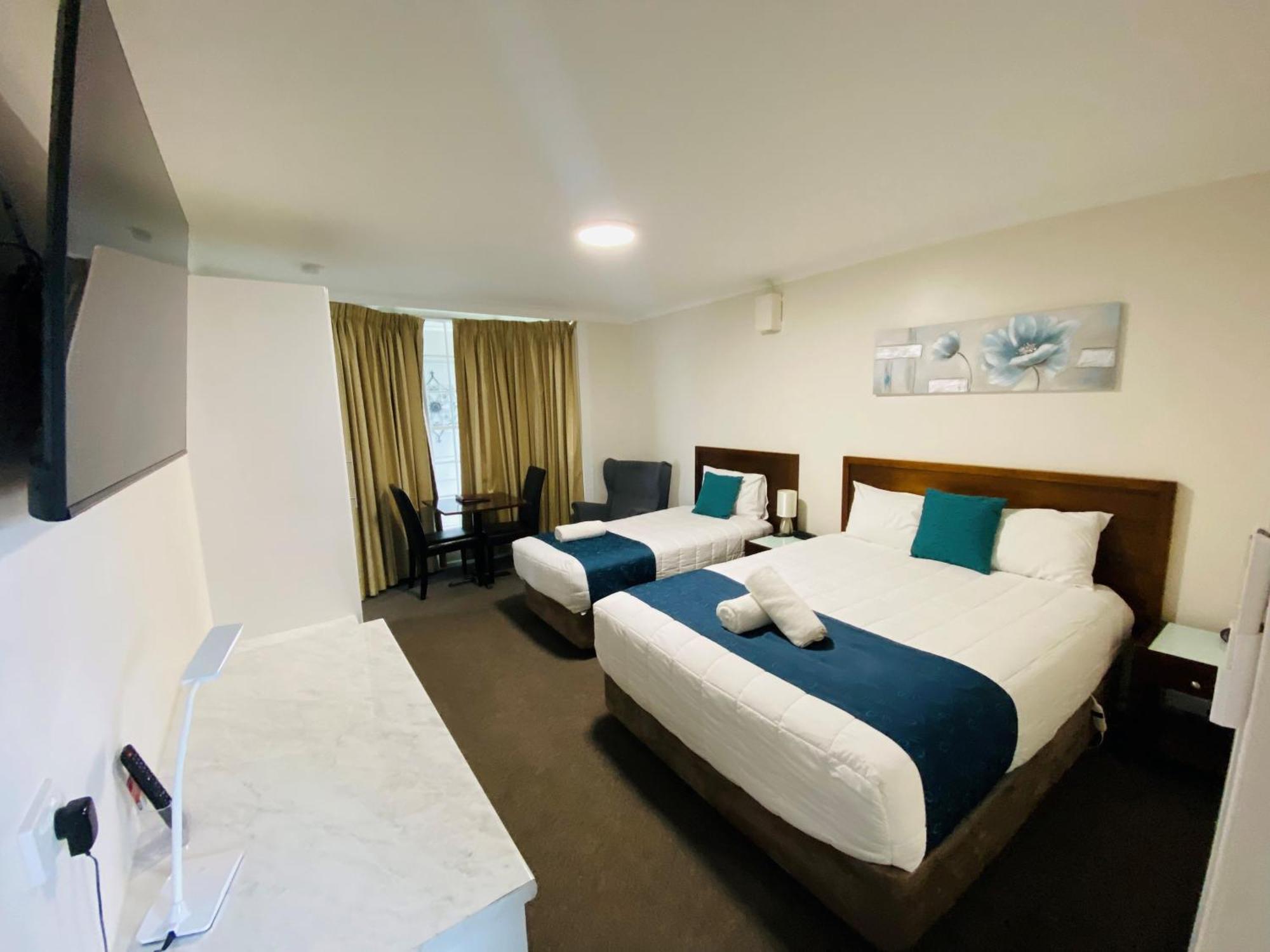 Colonial Lodge Motor Inn Yass Exteriör bild